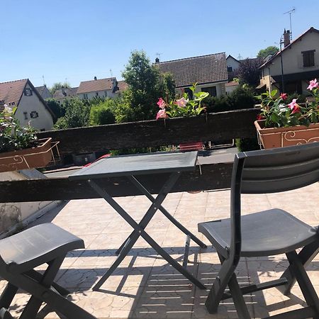 Chelles - Paris - Disneyland Marne La Vallee Extérieur photo
